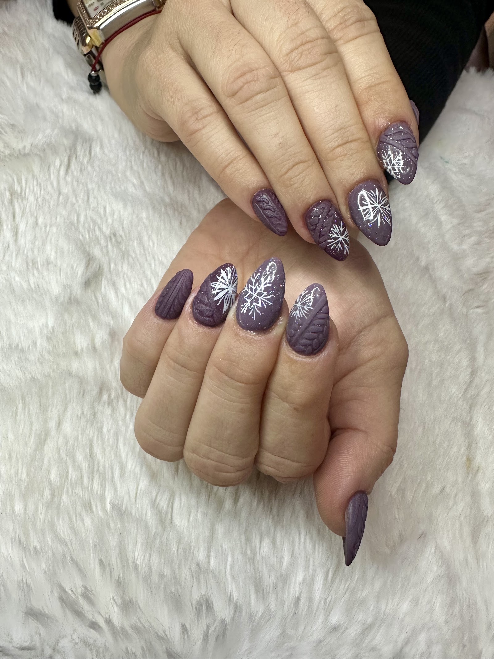 Aura Nails & Spa nail photo 6